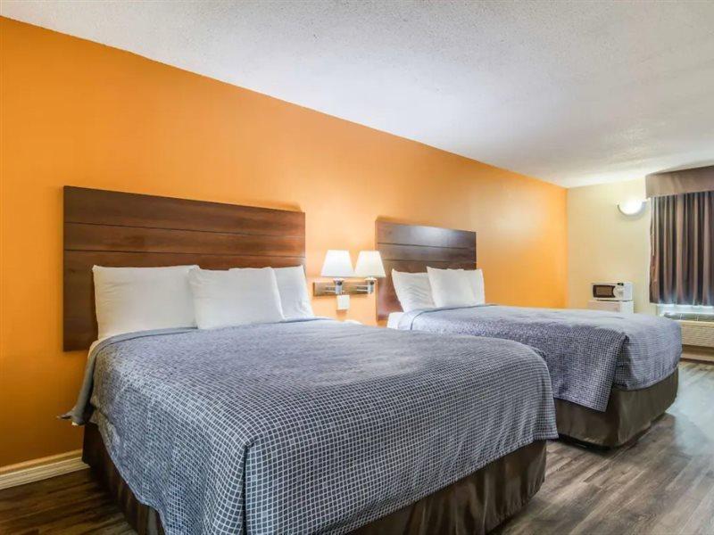 Econo Lodge At Six Flags Austell Eksteriør bilde