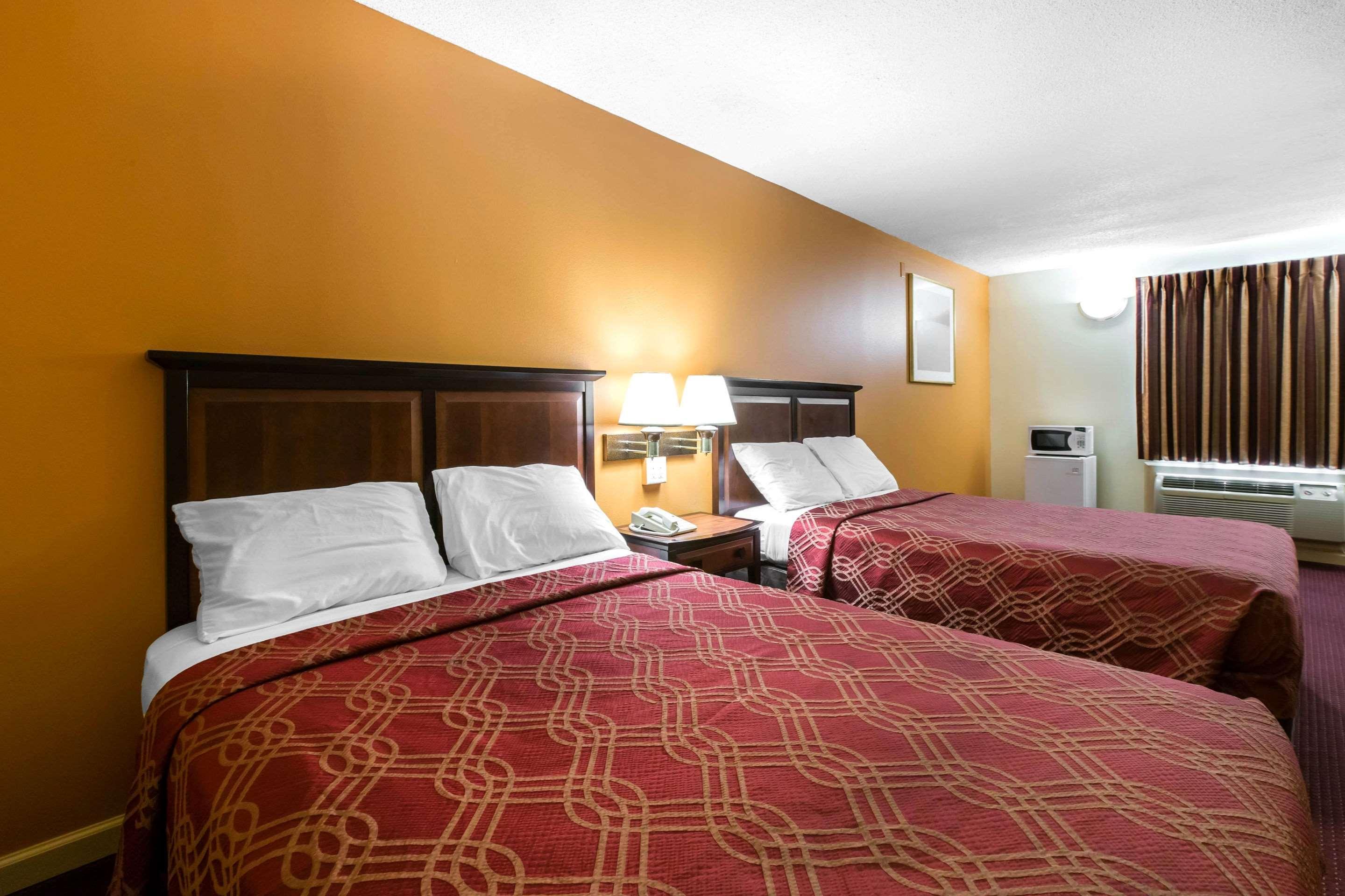 Econo Lodge At Six Flags Austell Eksteriør bilde