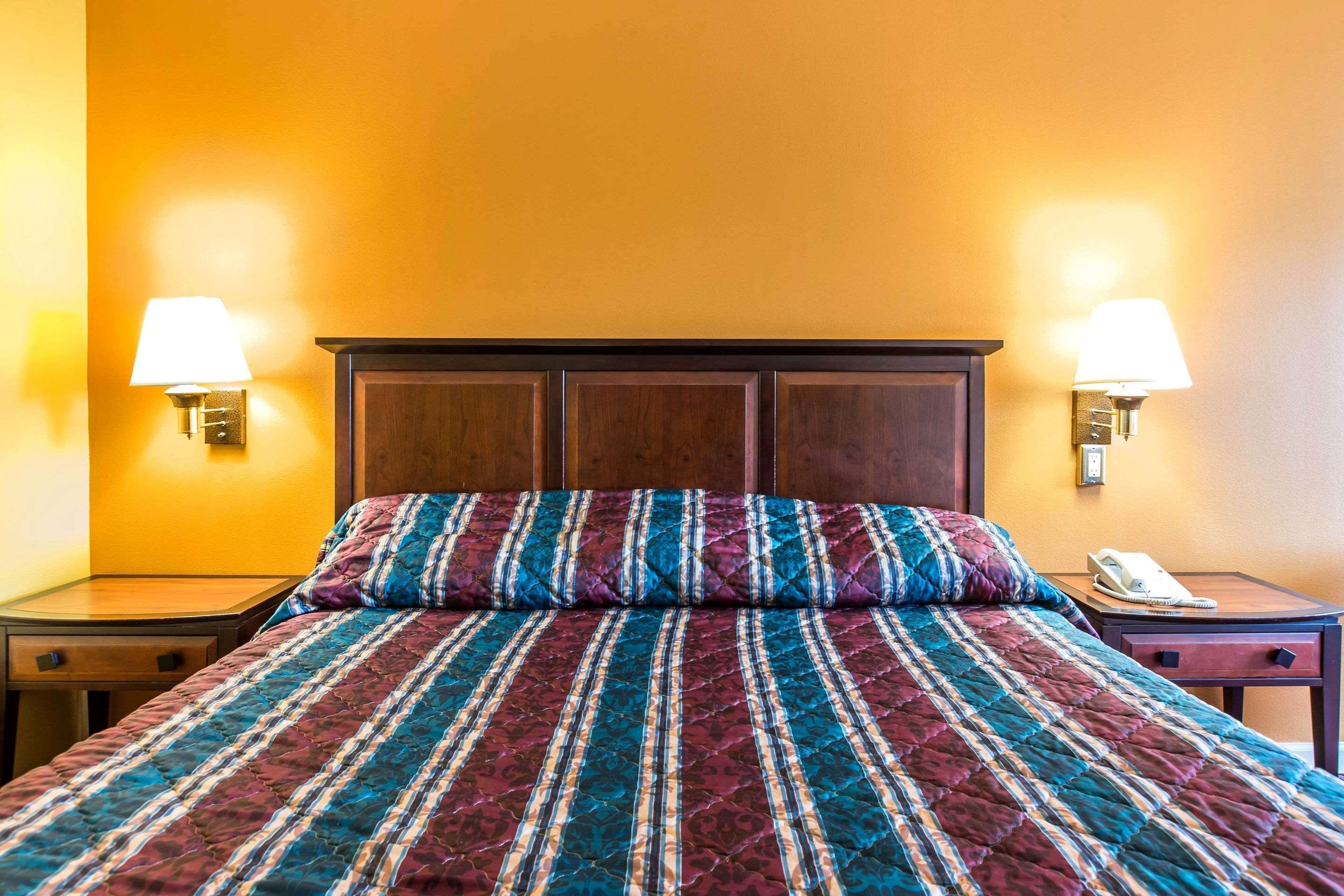 Econo Lodge At Six Flags Austell Eksteriør bilde